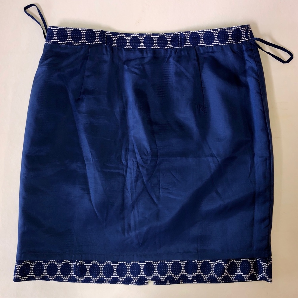 Antonio Melani Geometric Lined Pencil Skirt (14) - Picture 15 of 17